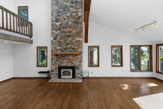 24199 N Shore Drive, Ontwa Twp, MI 49112