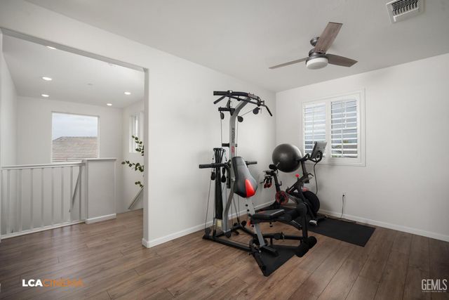 15500 Cole Brook Court, Bakersfield, CA 93314