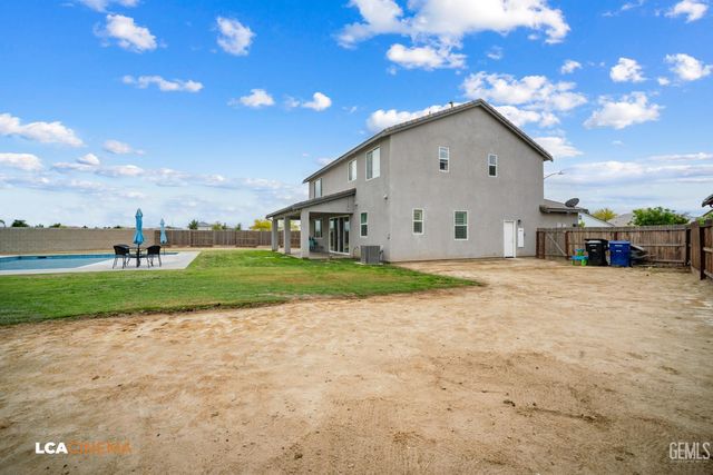 15500 Cole Brook Court, Bakersfield, CA 93314
