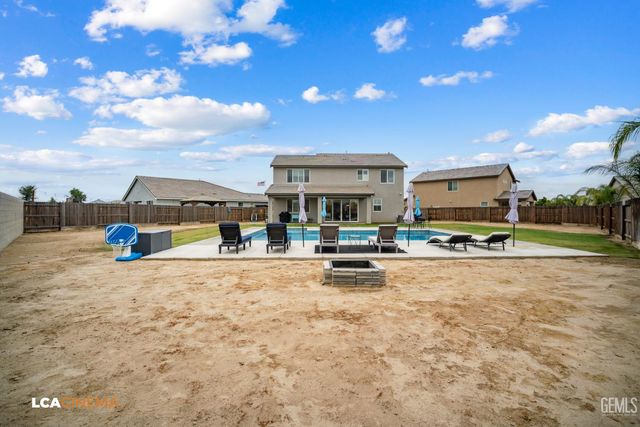 15500 Cole Brook Court, Bakersfield, CA 93314