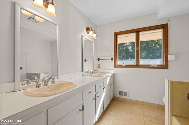 7295 Taft Road, Bruce Twp, MI 48065