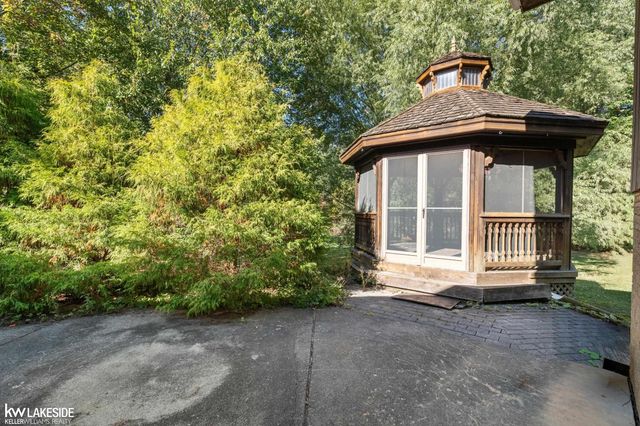 7295 Taft Road, Bruce Twp, MI 48065