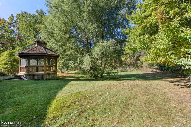 7295 Taft Road, Bruce Twp, MI 48065