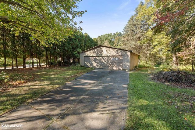 7295 Taft Road, Bruce Twp, MI 48065