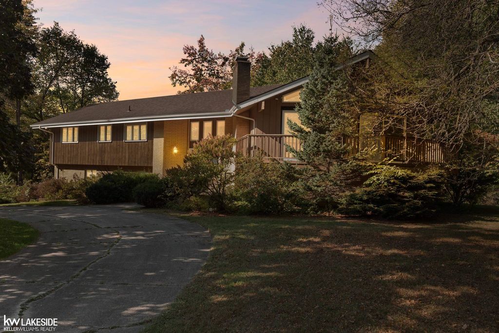 7295 Taft Road, Bruce Twp, MI 48065