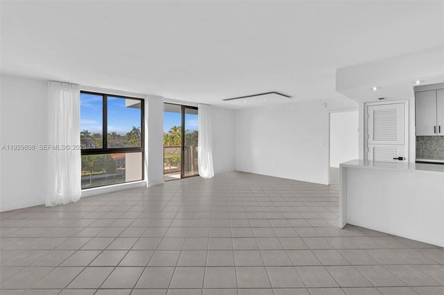 9800 W Bay Harbor Dr 403, Bay Harbor Islands, FL 33154