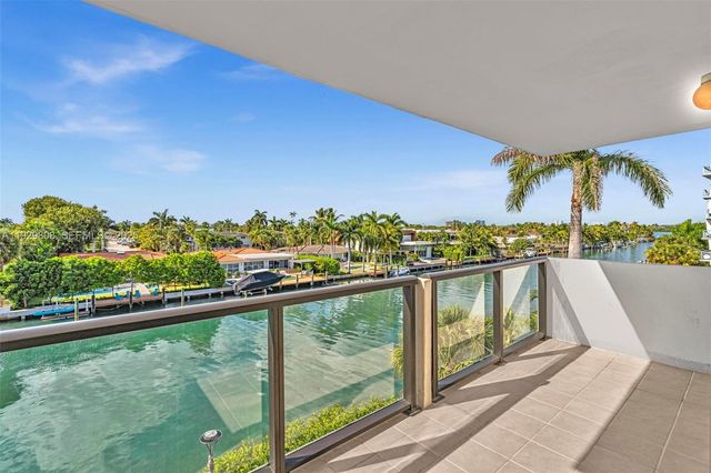 9800 W Bay Harbor Dr 403, Bay Harbor Islands, FL 33154