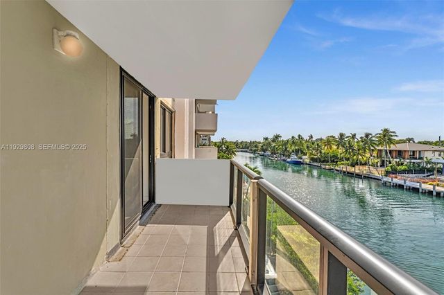9800 W Bay Harbor Dr 403, Bay Harbor Islands, FL 33154