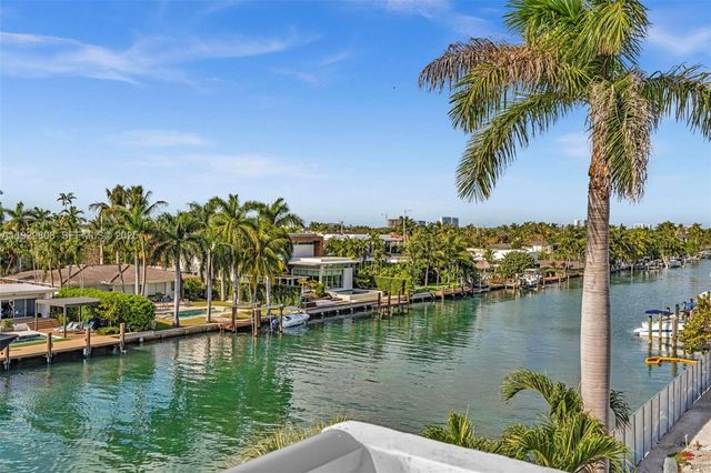 9800 W Bay Harbor Dr 403, Bay Harbor Islands, FL 33154