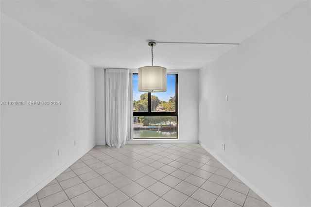 9800 W Bay Harbor Dr 403, Bay Harbor Islands, FL 33154