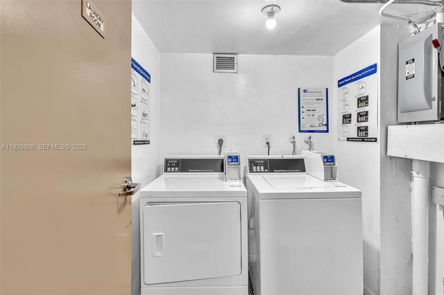 9800 W Bay Harbor Dr 403, Bay Harbor Islands, FL 33154