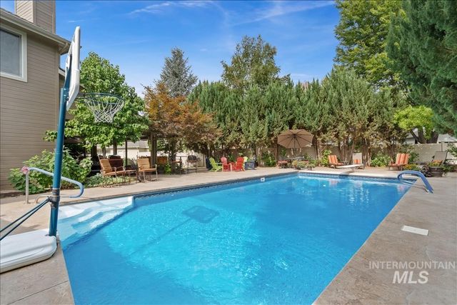 13386 W Woodspring Ct, Boise, ID 83713