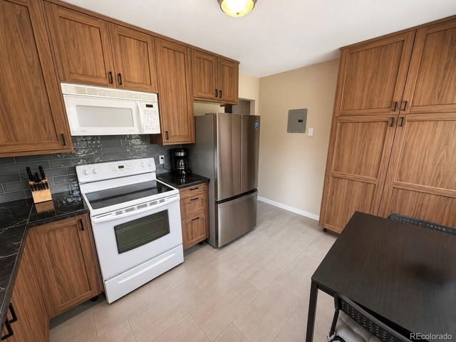 9725 W 41st Avenue, Wheat Ridge, CO 80033