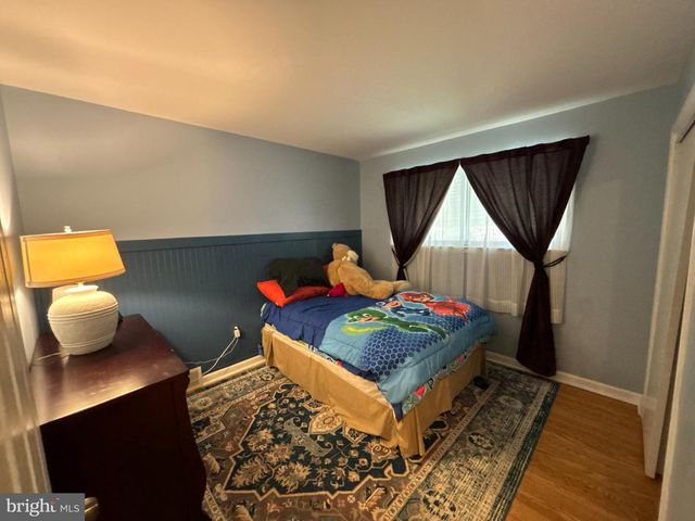 810 N LIMEKILN PIKE, Ambler, PA 19002