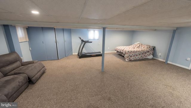 810 N LIMEKILN PIKE, Ambler, PA 19002