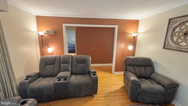 810 N LIMEKILN PIKE, Ambler, PA 19002