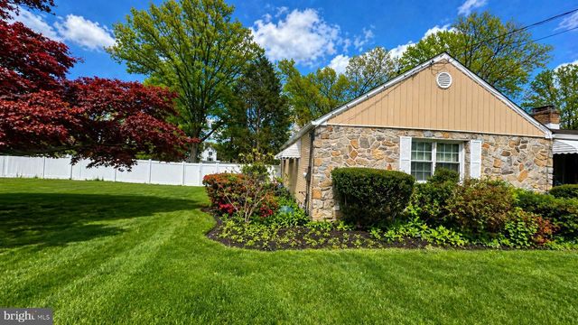 810 N LIMEKILN PIKE, Ambler, PA 19002