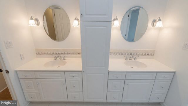 810 N LIMEKILN PIKE, Ambler, PA 19002
