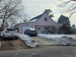 532 Nicolls Road, Deer Park, NY 11729