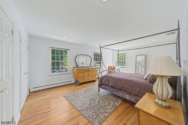 11 Goose Cove Ln, Ramsey Boro, NJ 07446