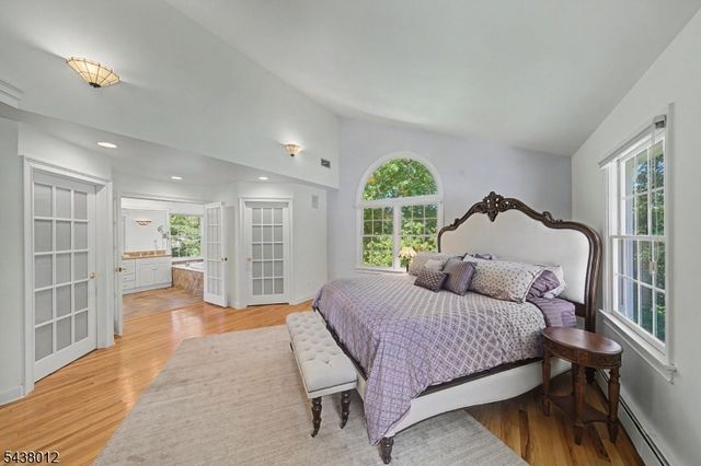 11 Goose Cove Ln, Ramsey Boro, NJ 07446