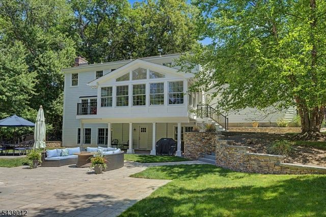 11 Goose Cove Ln, Ramsey Boro, NJ 07446