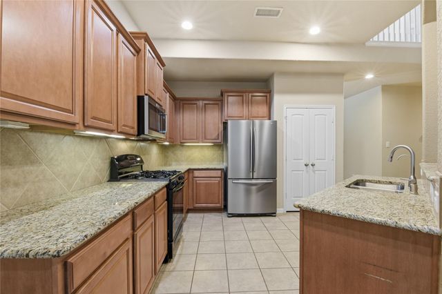 114 Forest Elk Place, Montgomery, TX 77316