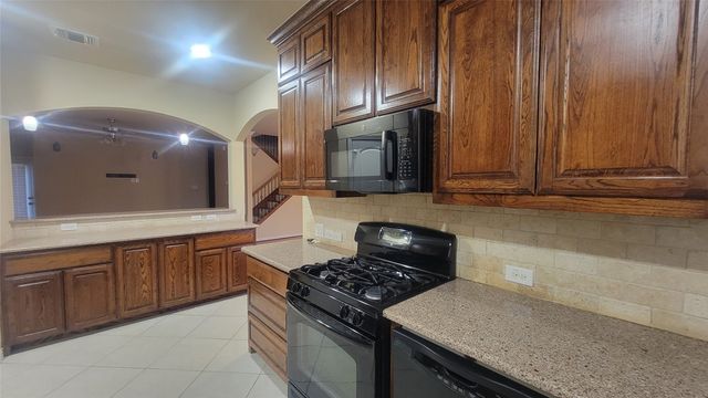 1020 Paradise Cove, Carrollton, TX 75006