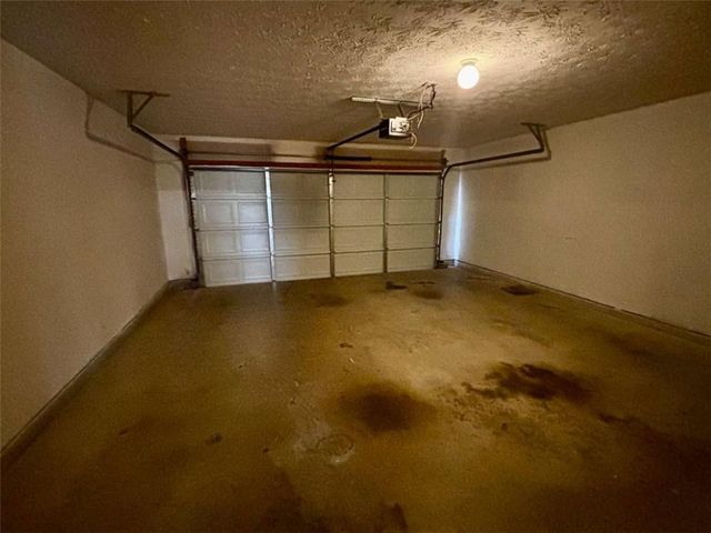 2735 Meadow Trace, Grayson, GA 30017