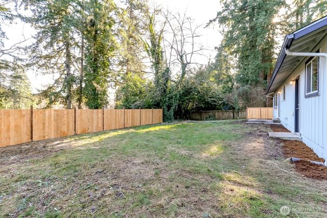 2727 S 357th Place, Federal Way, WA 98003