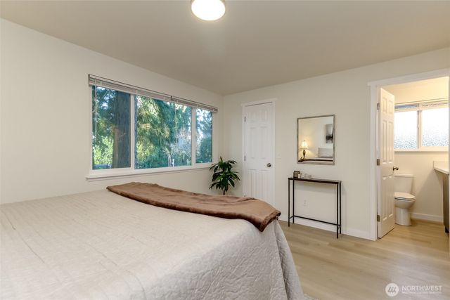 2727 S 357th Place, Federal Way, WA 98003