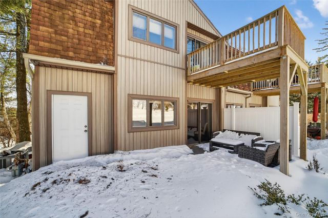 20 Beecher Lane, Peekskill, NY 10566