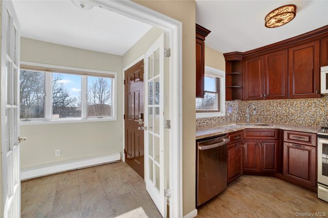 20 Beecher Lane, Peekskill, NY 10566