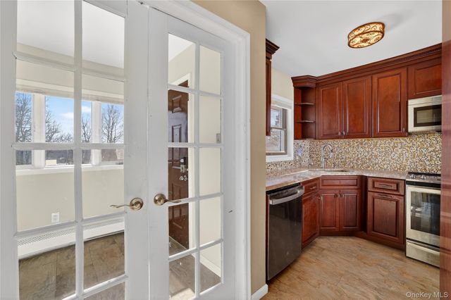 20 Beecher Lane, Peekskill, NY 10566