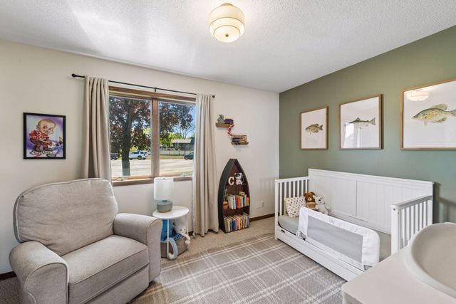 2085 Austin Circle, Shakopee, MN 55379