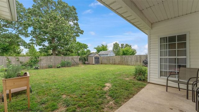 1207 SW Willow Bend Avenue, Bentonville, AR 72713