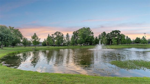 1207 SW Willow Bend Avenue, Bentonville, AR 72713