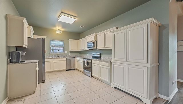 1207 SW Willow Bend Avenue, Bentonville, AR 72713
