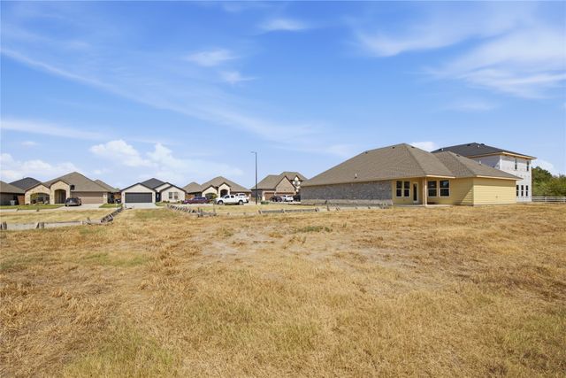 605 Greyson Lane, Greenville, TX 75402