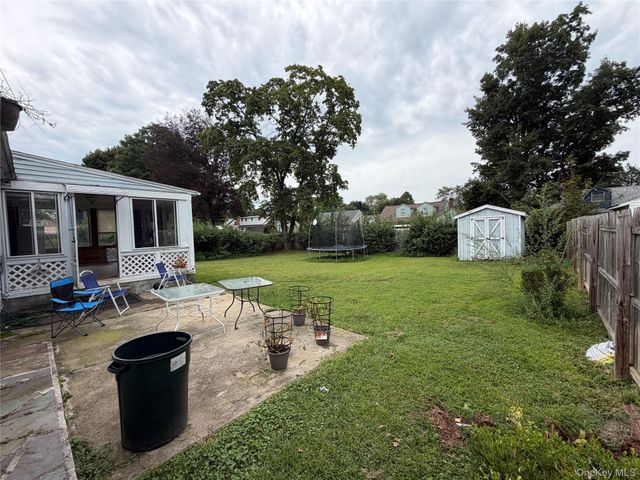 15 Caywood Place, Hyde Park, NY 12538