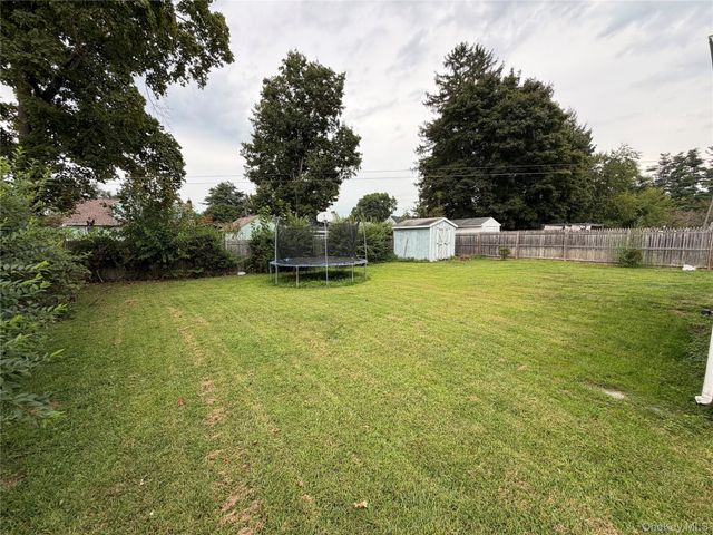 15 Caywood Place, Hyde Park, NY 12538