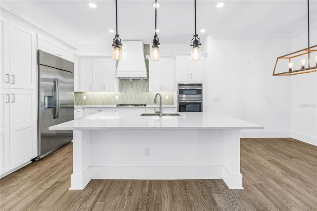 513 17TH AVENUE E, Palmetto, FL 34221