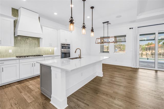 513 17TH AVENUE E, Palmetto, FL 34221