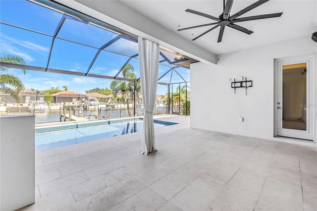 513 17TH AVENUE E, Palmetto, FL 34221