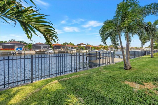 513 17TH AVENUE E, Palmetto, FL 34221