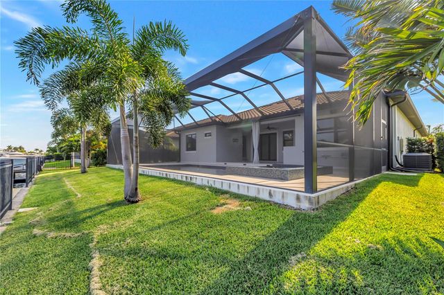 513 17TH AVENUE E, Palmetto, FL 34221