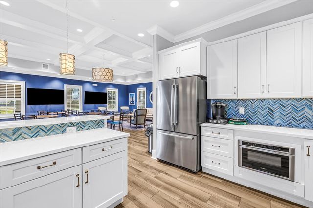 513 17TH AVENUE E, Palmetto, FL 34221
