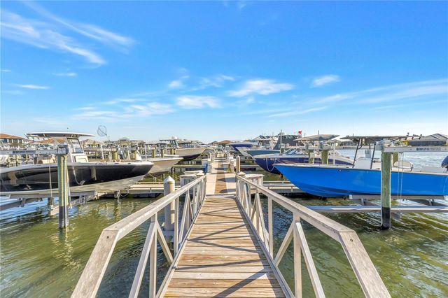 513 17TH AVENUE E, Palmetto, FL 34221