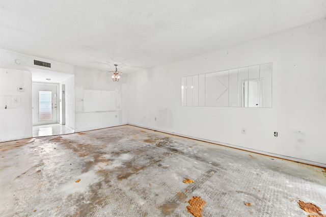 3091 E Sunrise Lakes Drive 302, Sunrise, FL 33322