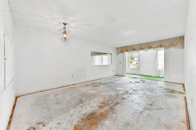 3091 E Sunrise Lakes Drive 302, Sunrise, FL 33322
